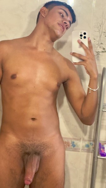 KEVIN Escort Versátil + Activo | Chapero Madrid | Sexchapero.com KEVIN - Gay Escort | Chapero Madrid | Sexchapero.com