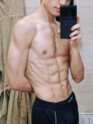MaxTwink Sexchapero.com en Girona